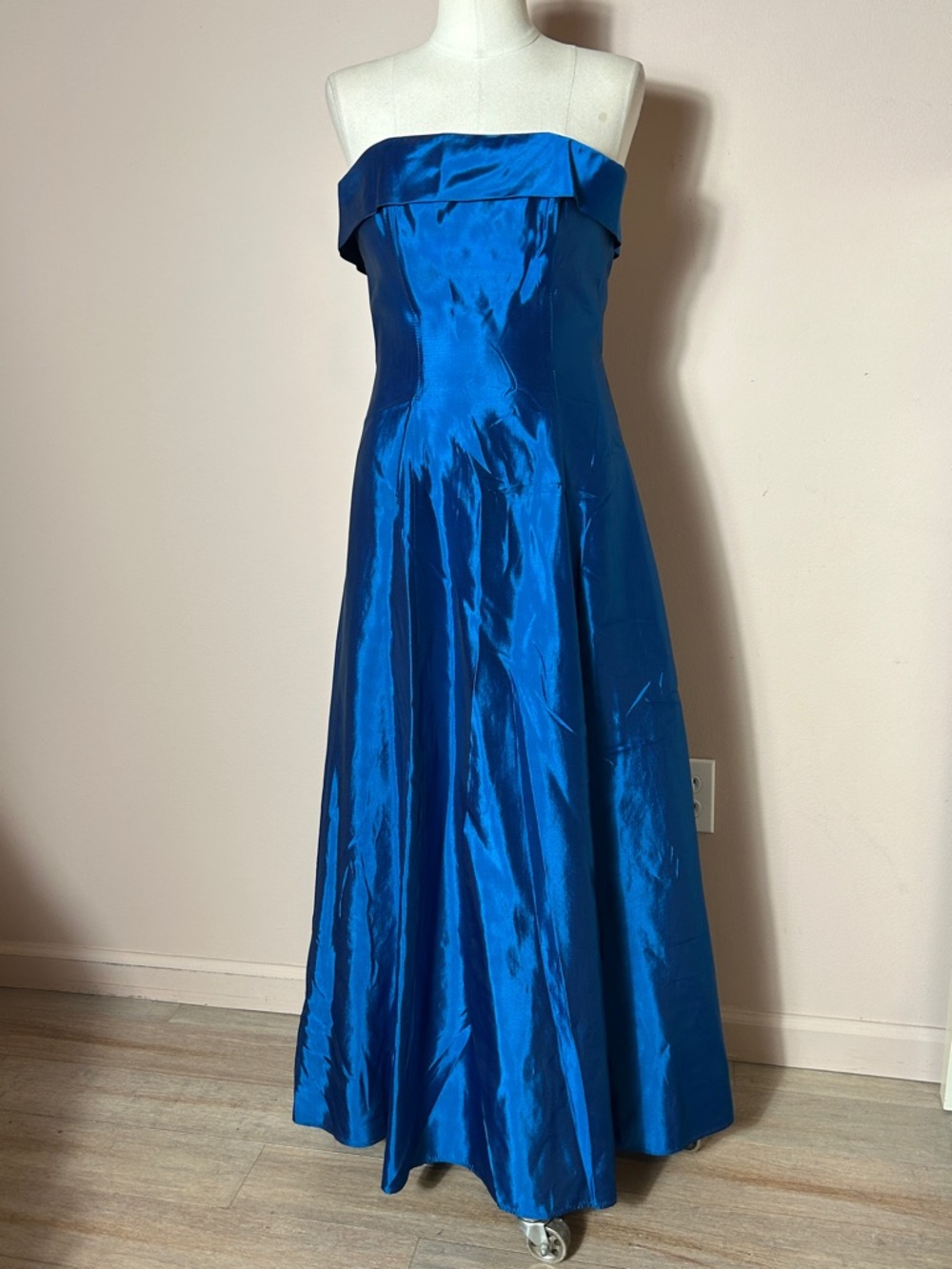VTG Roberta Bridal Strapless Sapphire Blue Satin Gown prom engagement size XS S